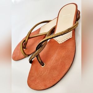 MOSCHINO Women's Thong Slide Flat Sandal Crackled Gold Leather US 7.5